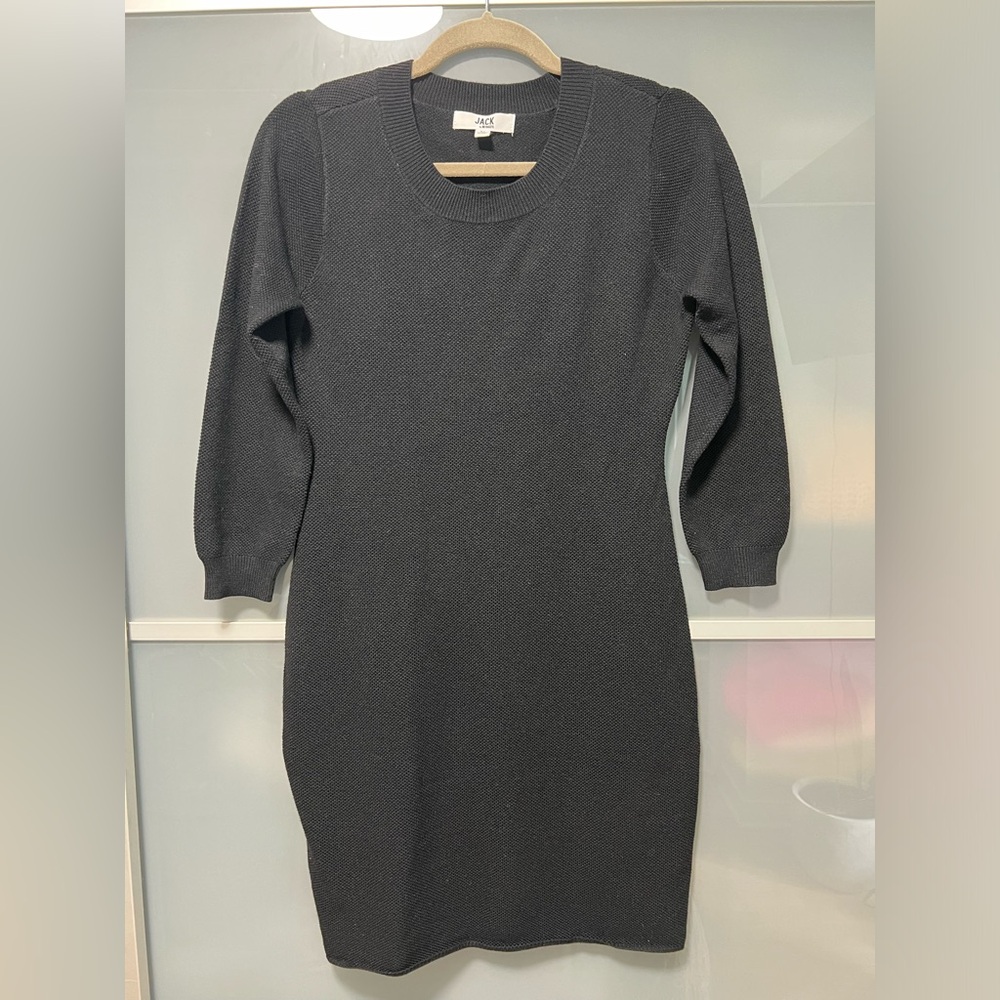 Perfect little black dress seize medium